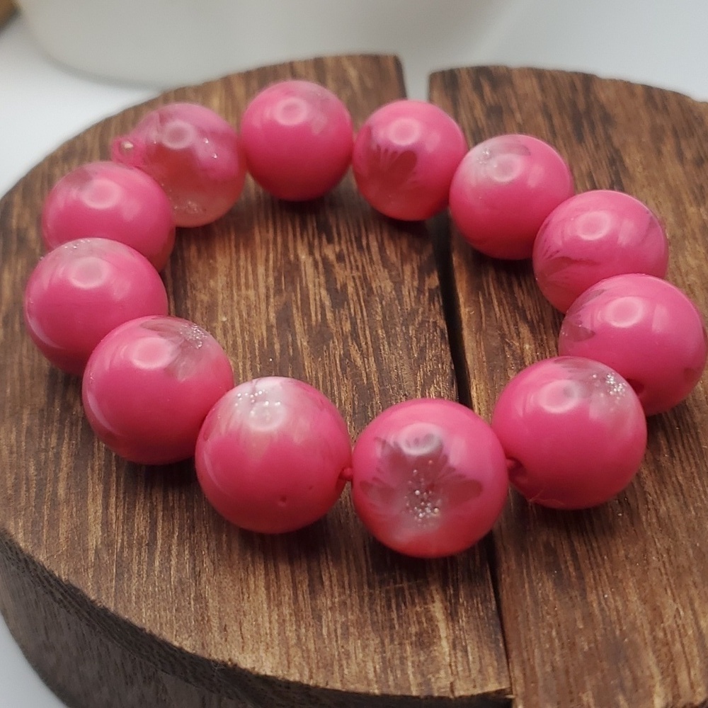 B2239 pink bubblegum chunky beaded bracelet barbie core